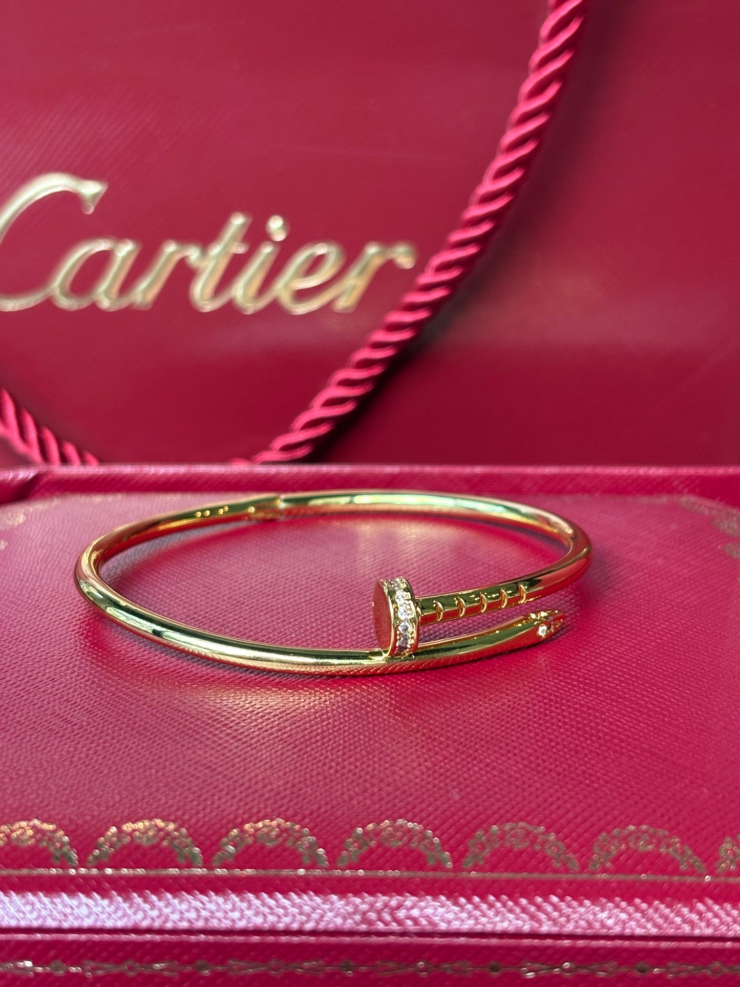 Brazalete Clavo Cartier - Gold