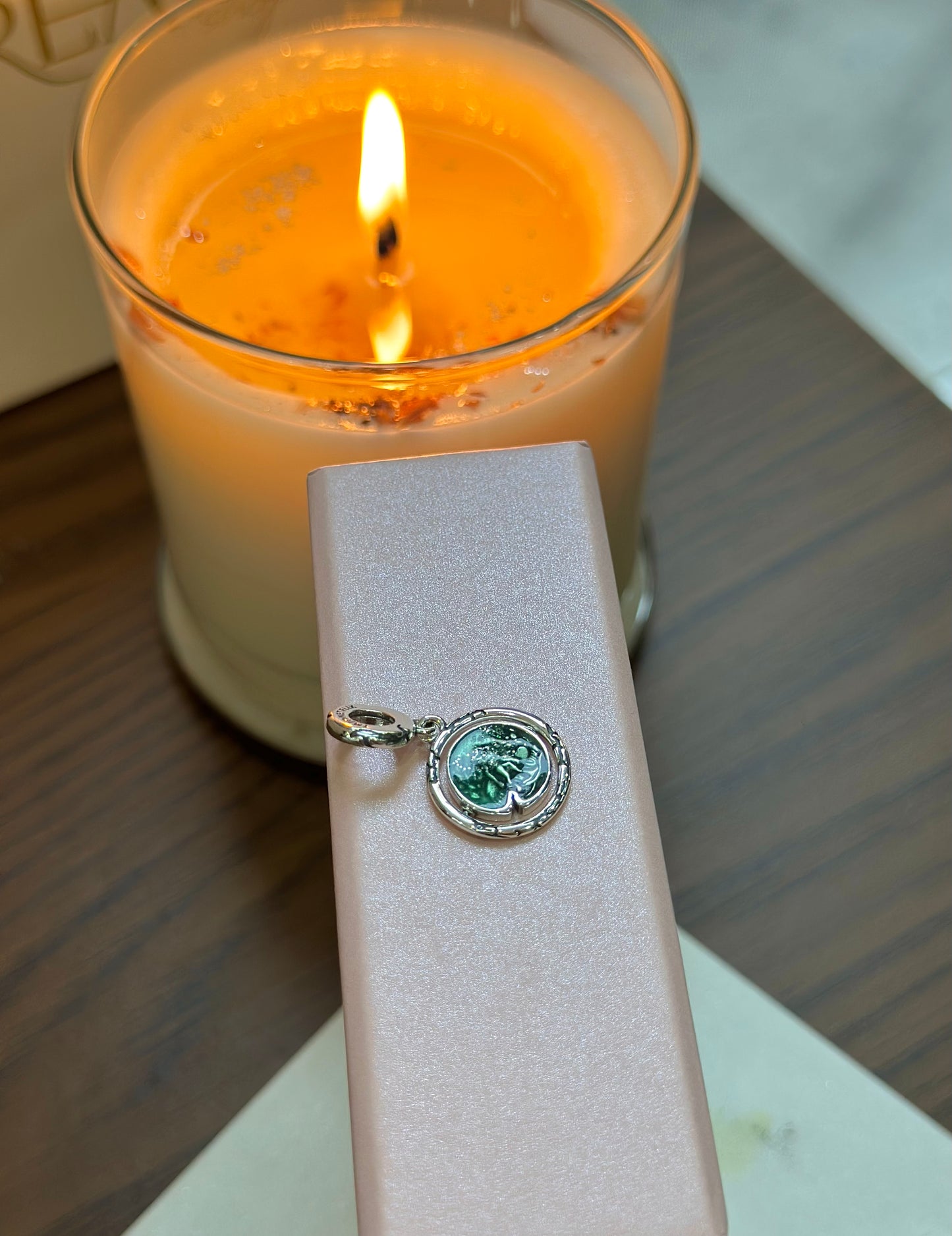 Charm - Glow in the dark - Stranger Things