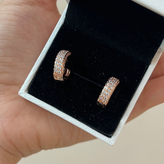 Aretes Doble Banda Brillante Rose Gold