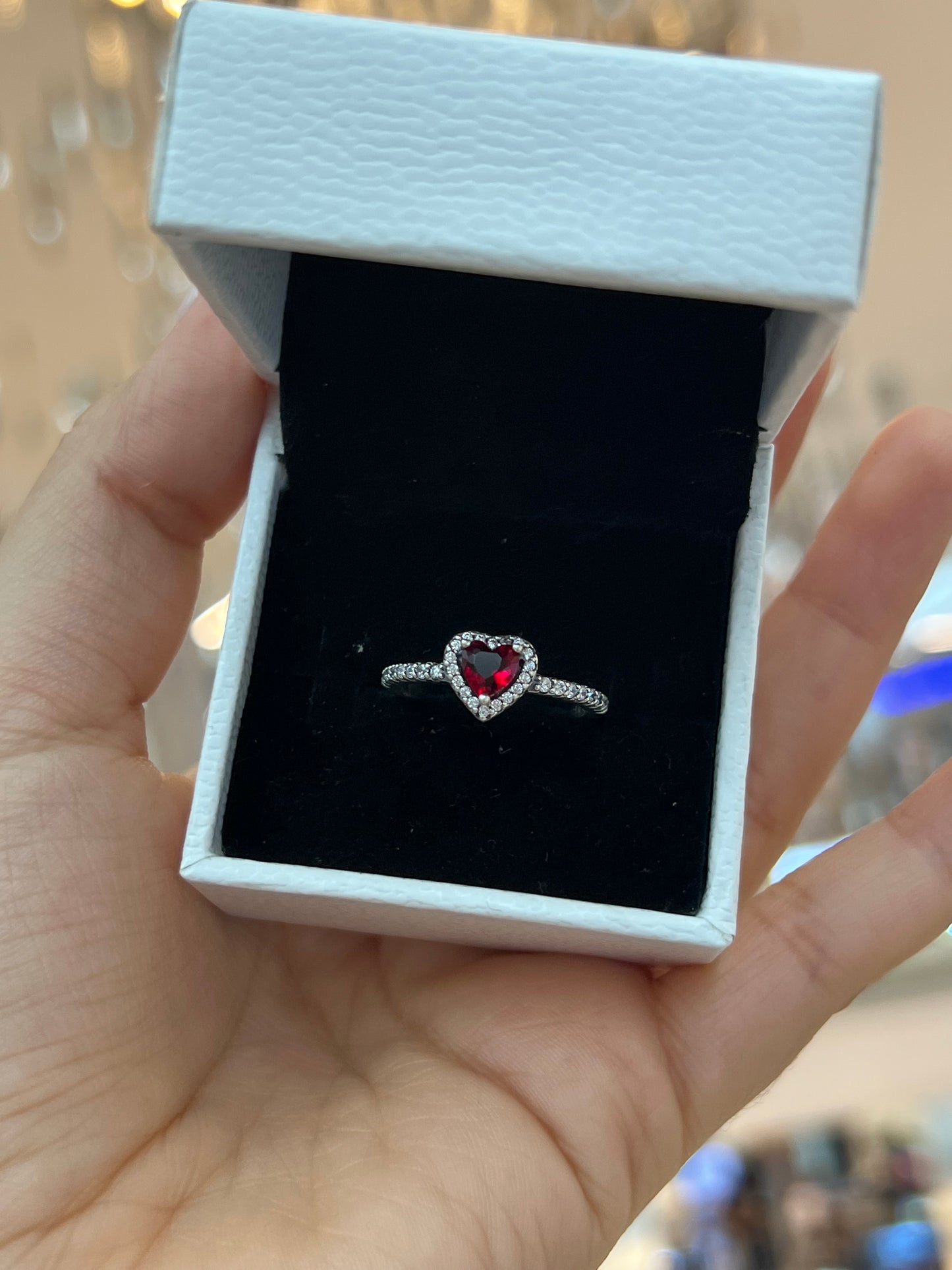 Anillo Corazón Rojo Brillante